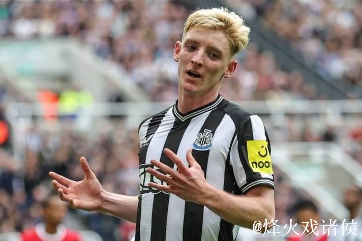 安东尼-戈登本赛季欧冠直接参与6球，纽卡队史仅